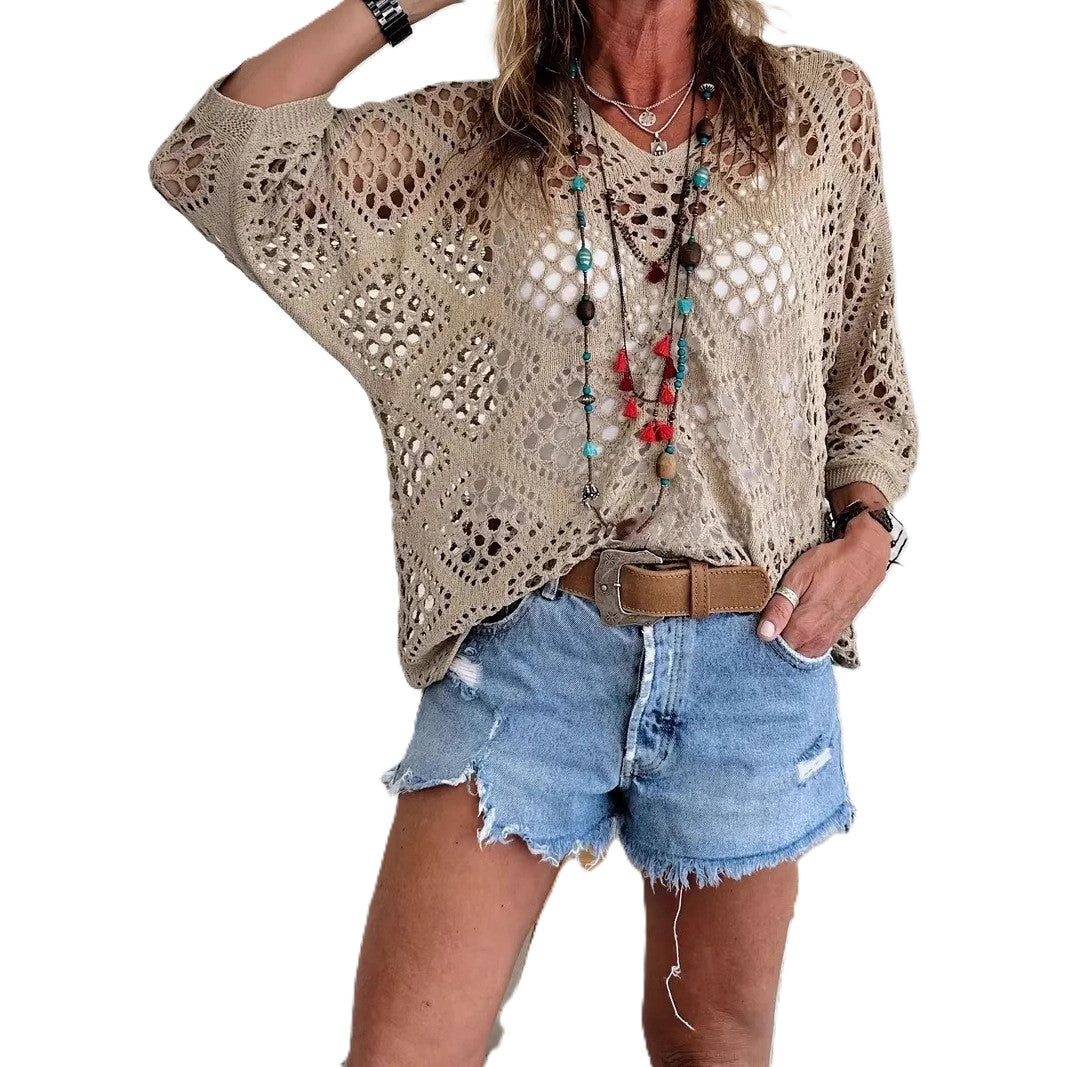 ✨✨Women's Bohemian-Inspired Beige Crochet Top with V-Neck