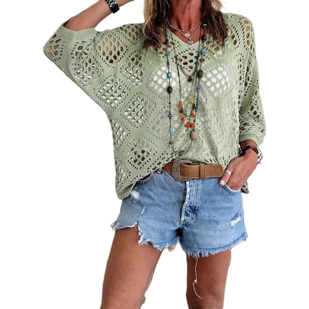 ✨✨Women's Bohemian-Inspired Beige Crochet Top with V-Neck